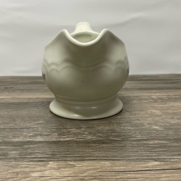 Pfaltzgraff Heirloom Gravy Boat – Vintage Stoneware Floral Pedestal Server - Picture 5 of 8